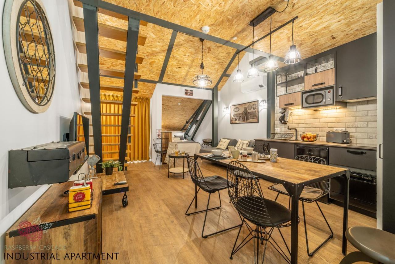 7 Styles Apartments By Raspberry Cascade Faro Bagian luar foto