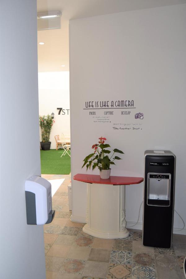 7 Styles Apartments By Raspberry Cascade Faro Bagian luar foto
