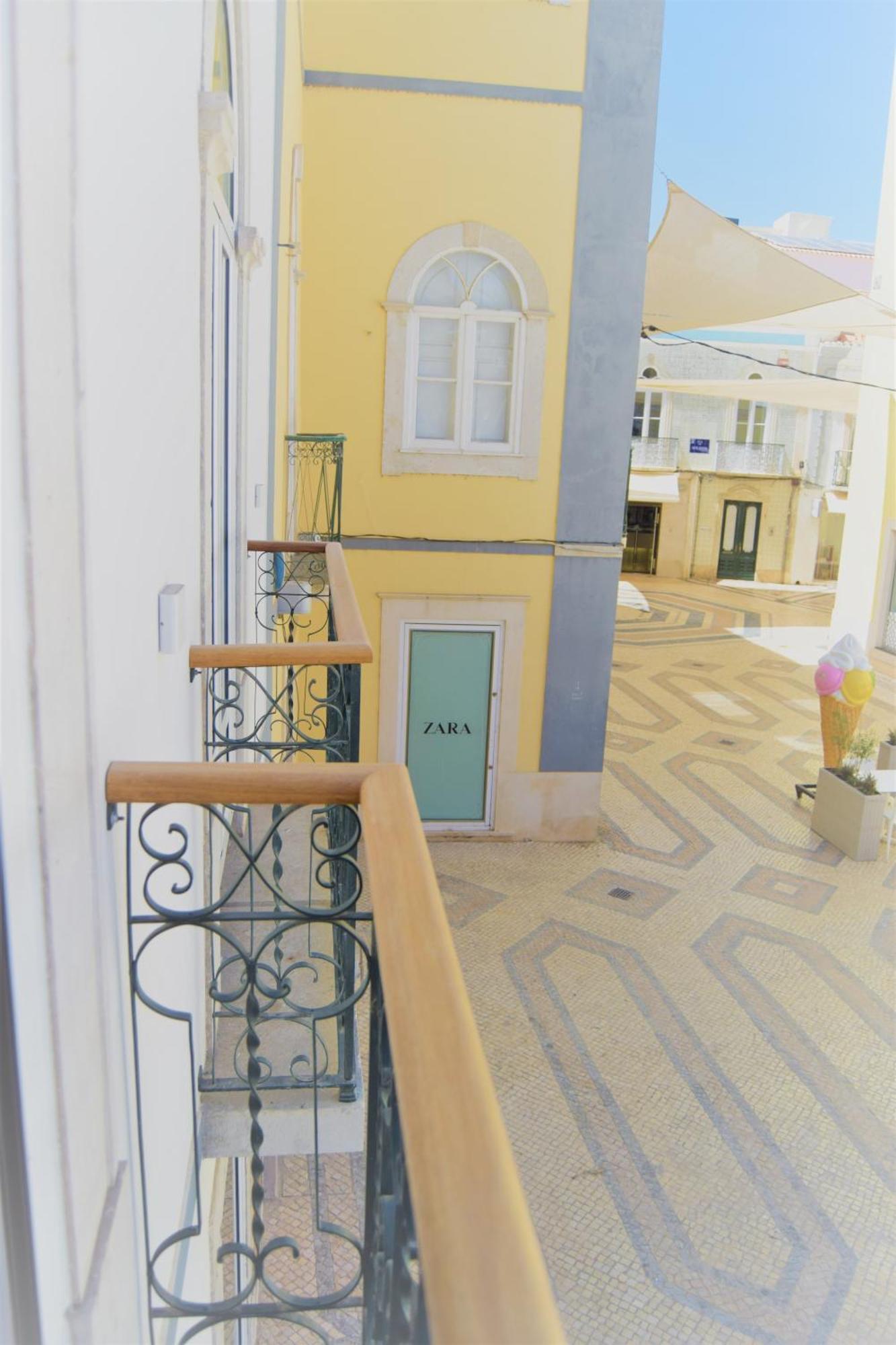7 Styles Apartments By Raspberry Cascade Faro Bagian luar foto